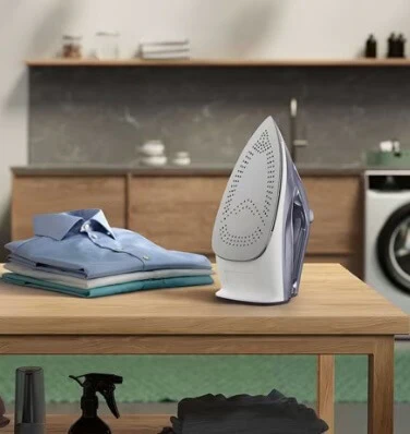 Electrolux E6SI3-61NW UltimateCare 500 Steam Iron 2400W - Image 4