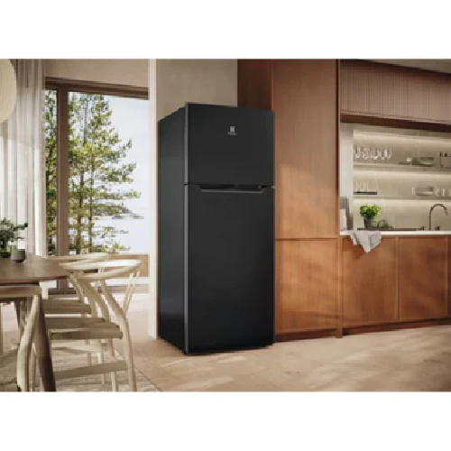Electrolux ETM4200A-B 415L 600 Series Top Freezer Refrigerator - Image 4