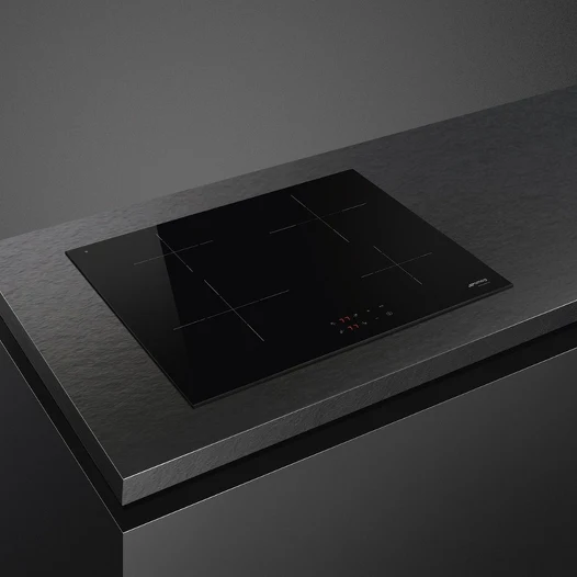 SMEG 60cm Induction Hob 4 Zones Black Glass - Image 3