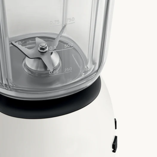 SMEG BLF03PCWUK Blender Carrara White Porsche Collaboration - Image 3