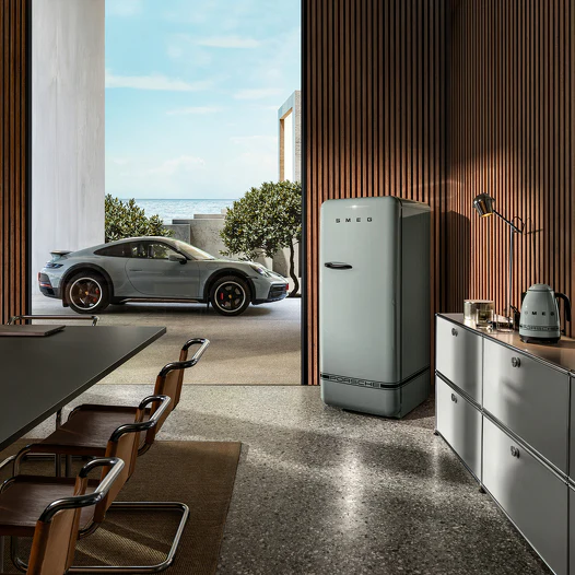 Smeg FAB28RDPSG6 Retro Freestanding Fridge Porsche Shade Green - Image 6