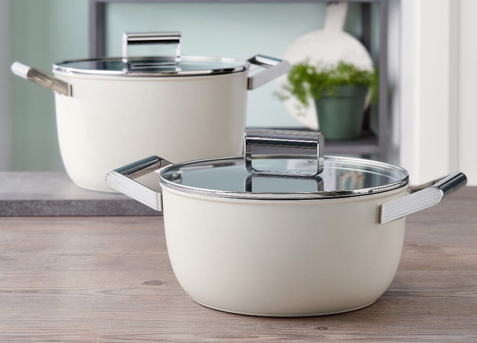 Smeg CKFC2611BLM/CRM/RDM Non-Stick Casserole Dish Cookware 50's Style Aesthetic - Image 10