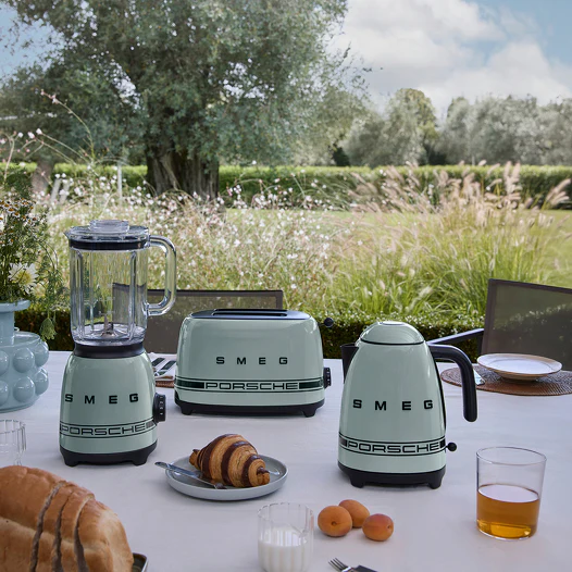 SMEG Porsche TSF01 Two‑Slice Toaster Shade Green - Image 6