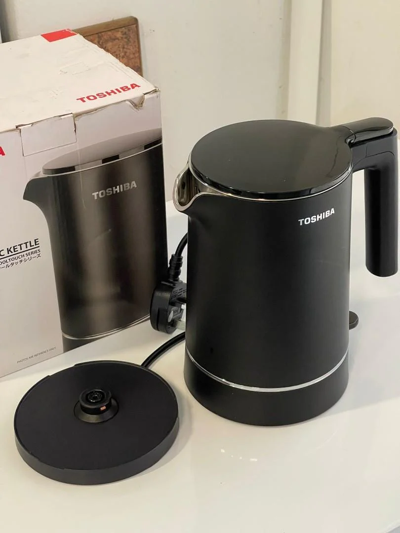 Toshiba KT-15DRRS 1.5L Electric Kettle - Image 3