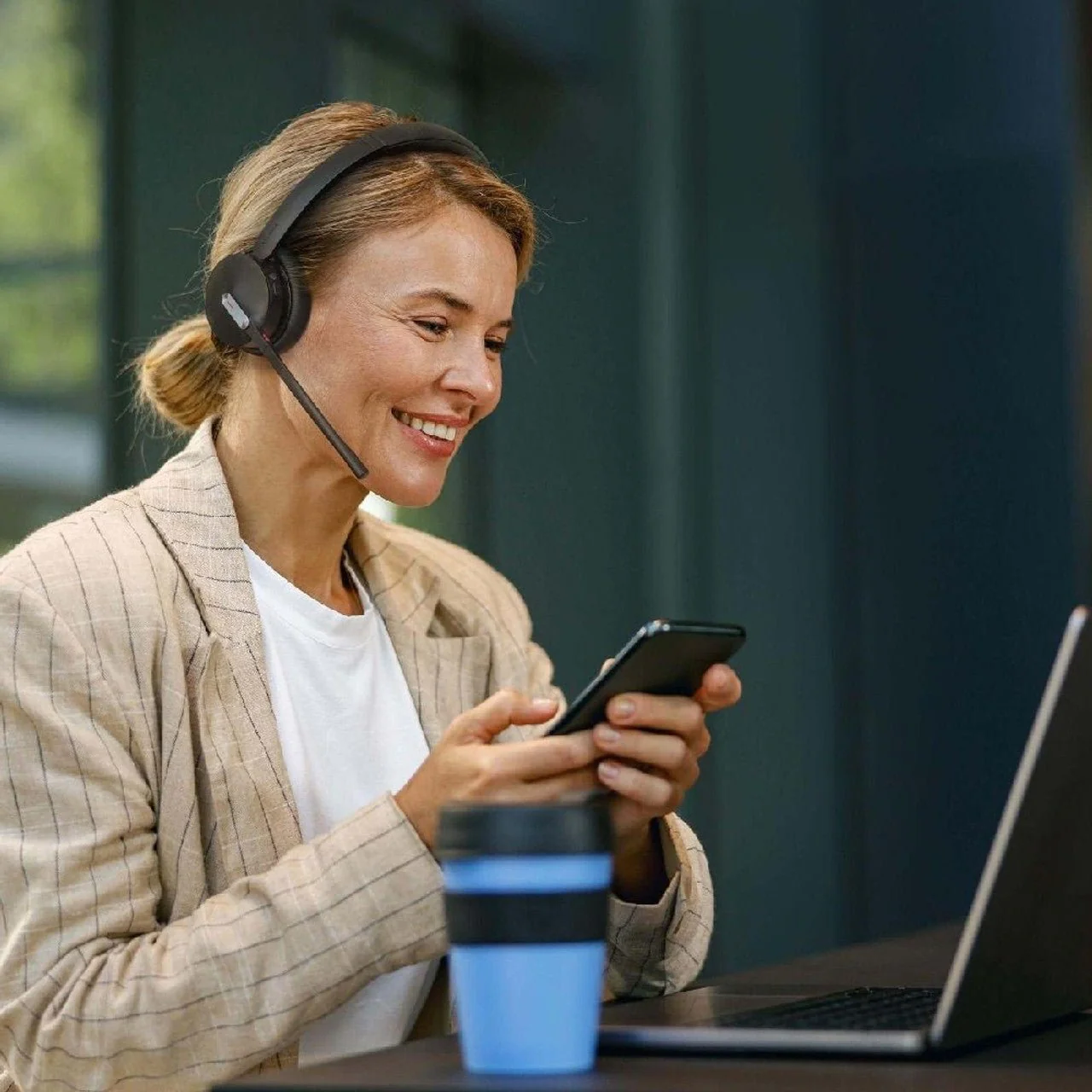 Yealink WH64 Mono Teams DECT Wireless Headset Black - Image 5